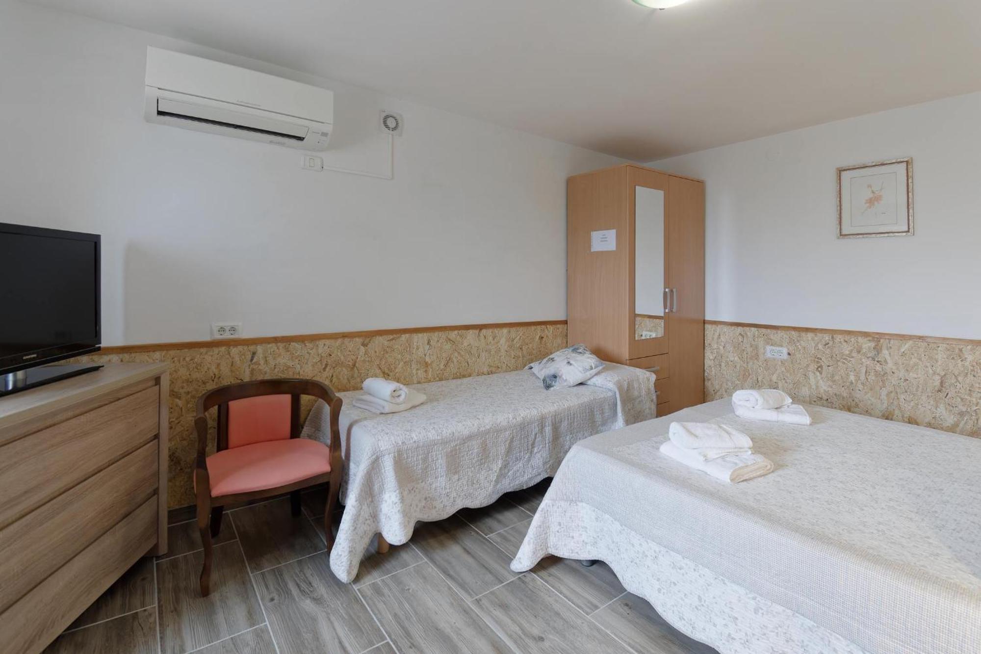 Apartments Smile By Rent Istria Grožnjan Eksteriør billede