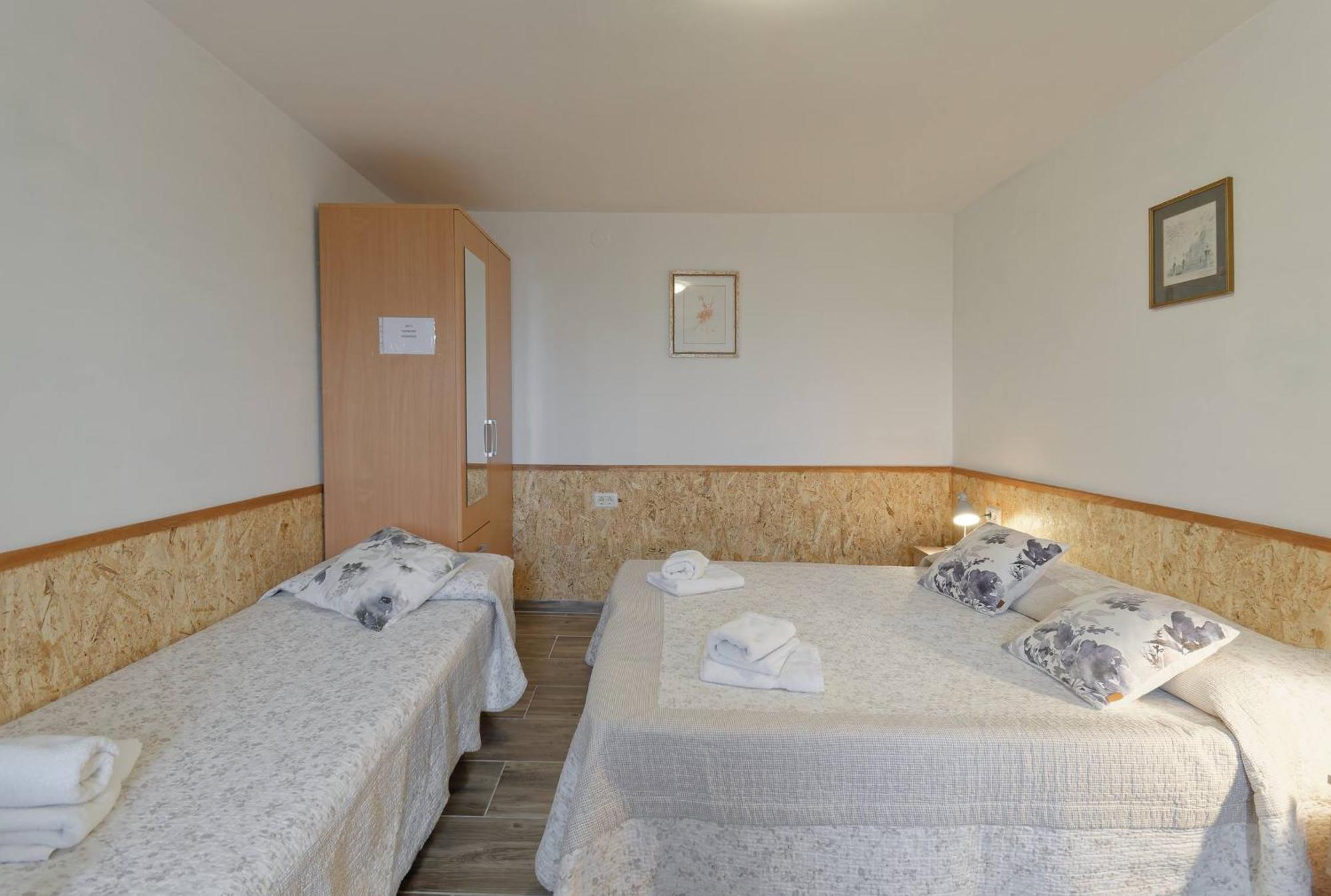 Apartments Smile By Rent Istria Grožnjan Eksteriør billede